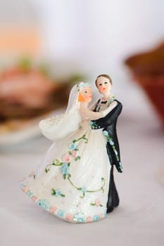 figurine dancing bride and groom