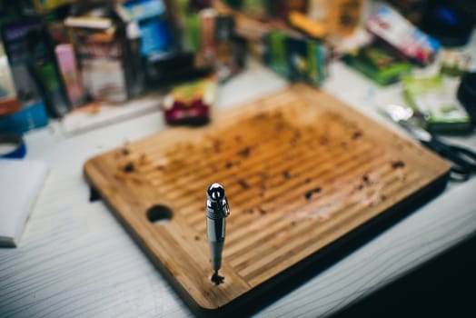 awl for piercing the foil for Shisha on the Board for the filling of tobacco