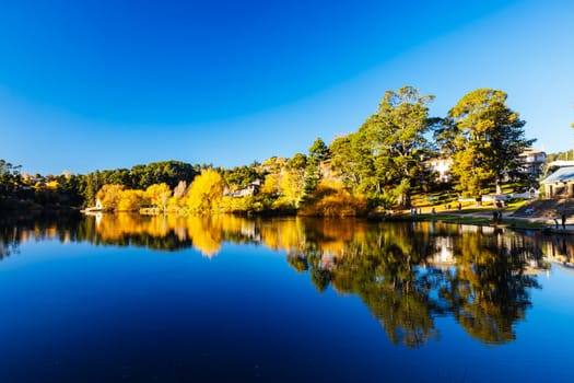 DAYLESFORD, AUSTRALIA - MAY 12 2024: Landscape around Lake Daylesford in a cool late autumn afternoon in Daylesford, Victoria, Australia