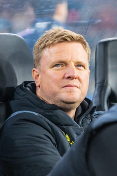 MELBOURNE, AUSTRALIA - MAY 22: Eddie Howe manager of Newcastle United whilst playing Tottenham Hotspur during the Global Football Week at The Melbourne Cricket Ground on May 22, 2024 in Melbourne, Australia