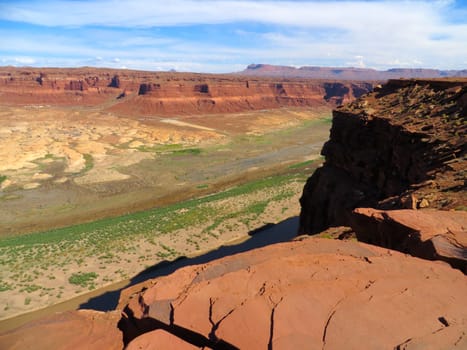 Rocky Edge at Hite Overlook, Utah, High Desert Canyon Landscape . High quality photo