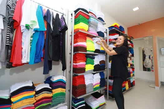 salvador, bahia, brazil - june 7, 2024: loja de venda roupas em uma junto a uma fábrica de costura na cidade de Salvador.