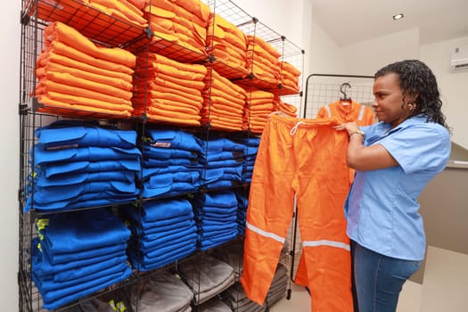 salvador, bahia, brazil - june 7, 2024: loja de venda roupas em uma junto a uma fábrica de costura na cidade de Salvador.