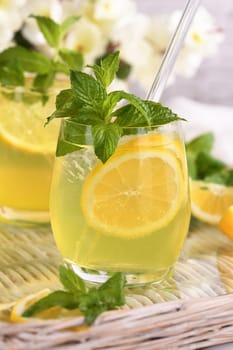 The Limoncello Spritz is a light, refreshing, cool cocktail made with lemon liqueur, prosecco and sparkling water, mint and a slice of lemon.