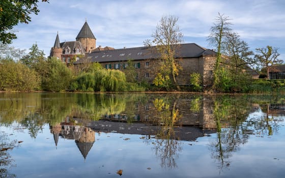 RATINGEN, GERMANY - OCTOBER 27, 2022: Historic Linnep castle, landmark of Ruhr metropolis Ratingen on October 27, 2022 in North Rhine Westphalia, Germany