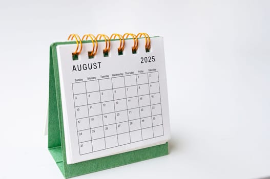 August 2025 table calendar on white background with customizable space for text.