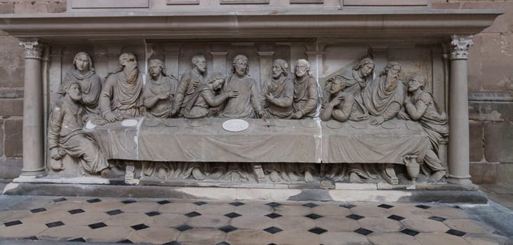 Cathedrale de Toul dessous de l'autel de la Pieta, relief de la Cene the last supper