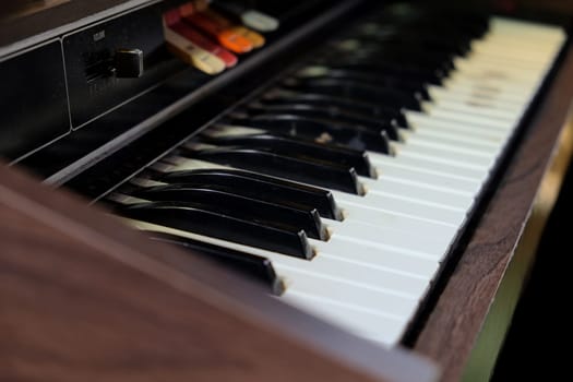 Detail image of Electronic Vintage Organ