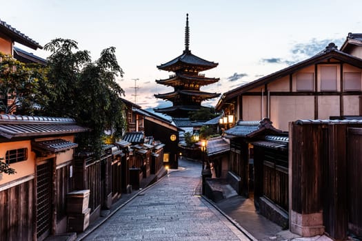 The famous view down Sannen Zaka Street in Higashiyama district in Kyoto, Japan