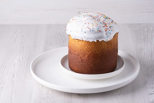 The traditional cake for Easter.