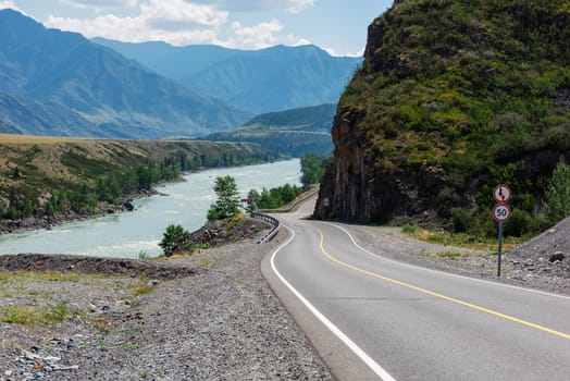 Chuysky trakt road in the Altai mountains. One of the most beautiful road in the world.