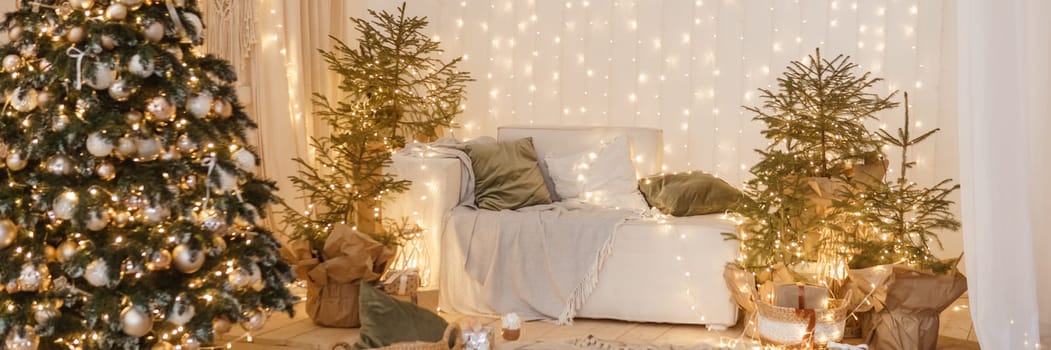 Interior bedrooms in Scandinavian style, decorated for the Christmas holidays. Live ate in the interior
