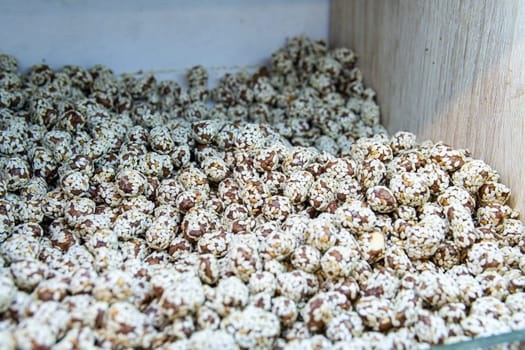 background sesame vegetarian sweet diet food seed white ingredient healthy brown nut peanut