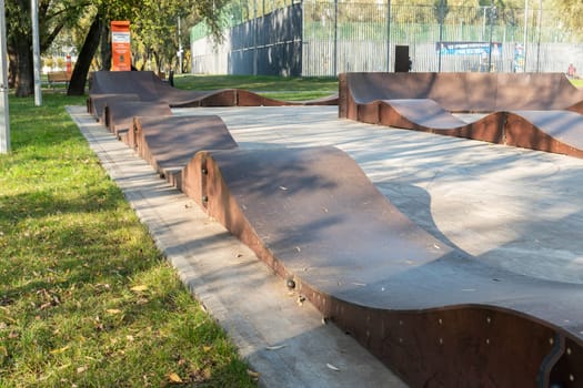 skating slide active practice skate skater skateboarding skateboard park action skateboarder skatepark