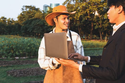 Eco-business company empower farmer with eco-friendly farming practice and clean agricultural technology. Cultivate sustainable farming methods as commitment to environment for greener future.Gyre