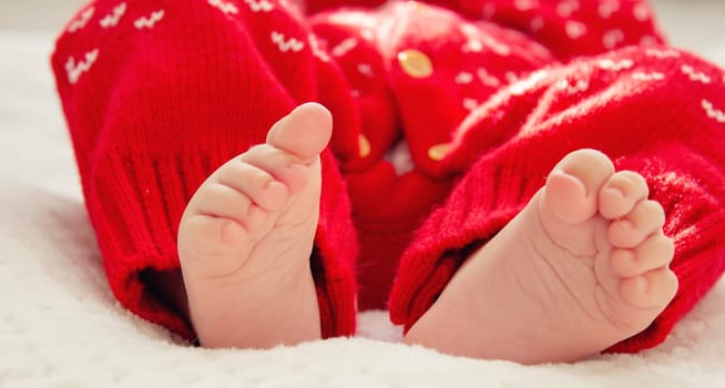 newborn baby's feet new year