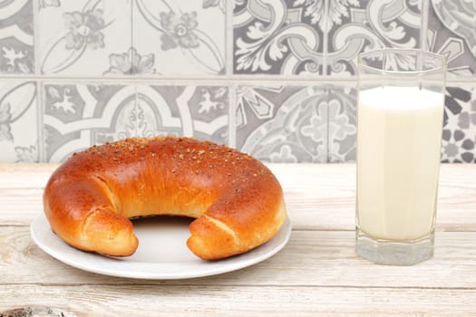 A warm bun with refreshing milk, perfect for a wholesome breakfast or tasty snacks throughout the day
