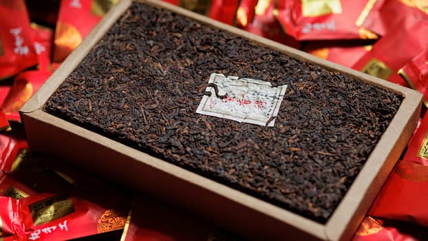 This is a beautifully packaged premium loose leaf black tea, making it perfect for all your tea enthusiasts