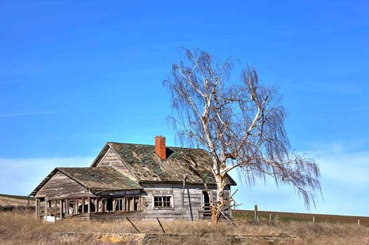 An old abandoned house in the countryside in eastern Washington.