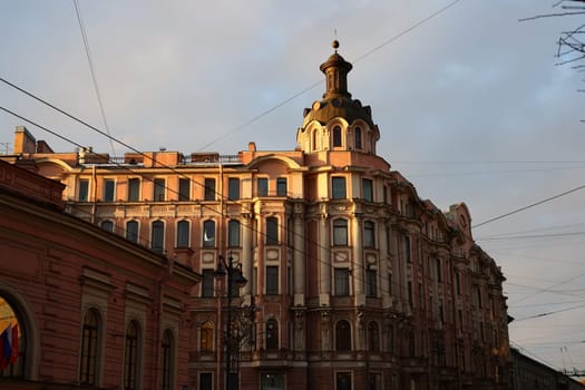 A stunning building facade captured during golden hour, showcasing classic architectural beauty and grace