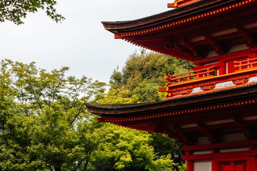 The iconic Kiyomizu-dera temple and mountain view on a sunny spring day in Kyoto, Japan