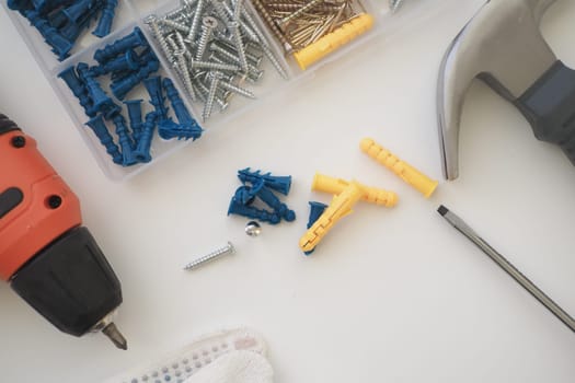 Discover essential tools and quality hardware for all your DIY tasks and projects