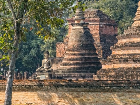 Wat Mahathat Maha That temple by day, Sukhothai, Thailand