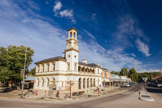 BEECHWORTH, AUSTRALIA - DECEMBER 27 2024: Historic Beechworth town centre on a warm summer's evening in Victoria, Australia on December 27th, 2024