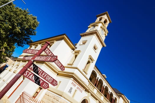 BEECHWORTH, AUSTRALIA - JANUARY 1 2025: Historic Beechworth Post Office and signage on a warm summer's day in Victoria, Australia on January 1st, 2025