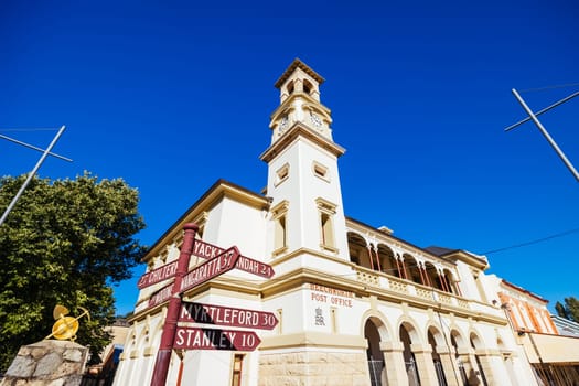 BEECHWORTH, AUSTRALIA - JANUARY 1 2025: Historic Beechworth Post Office and signage on a warm summer's day in Victoria, Australia on January 1st, 2025