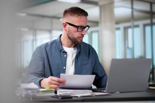 Business Accountant Accountant And Bookkeeper. Invoice And Calculator