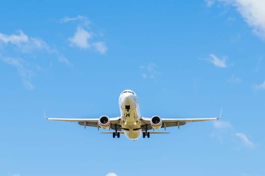 MELBOURNE, AUSTRALIA - SEPTEMBER 07, 2024: A Virgin Australia Boeing 737-8FE flies into Melbourne on September 7th 2024