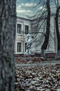 old monument to the girl. High quality photo