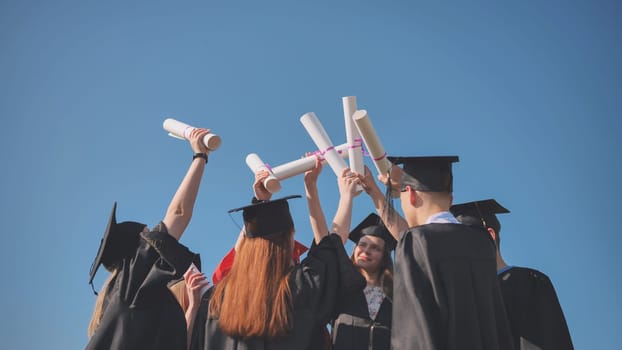 College graduates are piecing their diplomas together