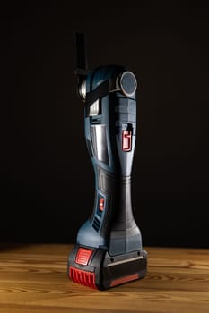 Versatile battery operated Multi Function Cutter tool is perfect for a wide range of woodworking tasks and home improvement projects