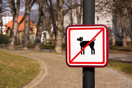 No Dogs Sign in park
