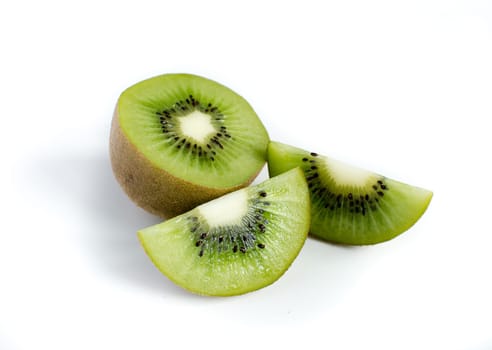 kiwi fruit and his sliced segments
