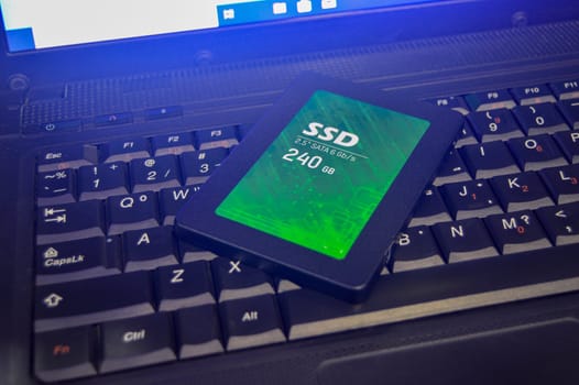 SSD drives are very popular these days, SSDs are placed on laptops.