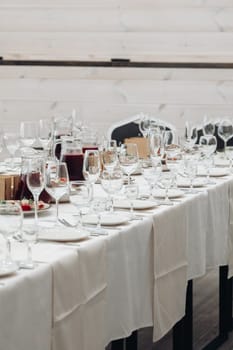 restaurant table setting, banquet, dishes are on the table.