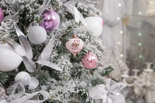 pink and white christmas tree decoration