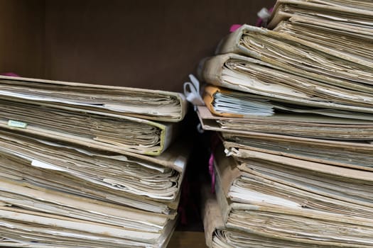 Files in old folder stacking up in a messy order.
