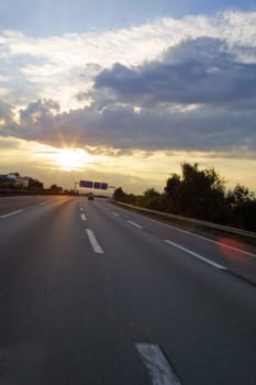 (Highway or motorway or turnpike or autobahn) and lane