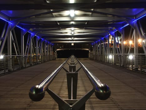This photo is a mediation of three exposure variants with NoiseRemove. Created in July 2004 with a Minolta D7i