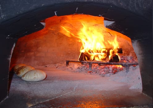 The Ekmek,Pide: The Turkish flatbread we are familiar with,which is usually only available in Turkey during the fasting month of Ramadan