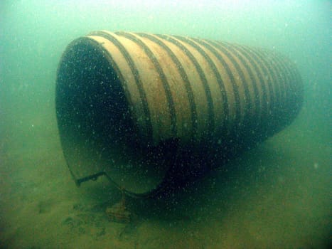 Summer 2004,tube floats in almost 19m water depth,interesting to dive through and good to use for training (navigation,buoyancy,wreck)