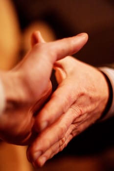 HANDSHAKE