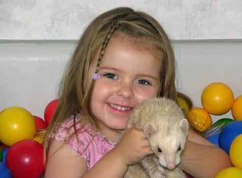 It is always difficult to depict feelings in pictures clearly enough for the viewer. But I had no reservations about these two from the outset. My daughter has been stealing our pet from me for a long time. Only the care,such as cage