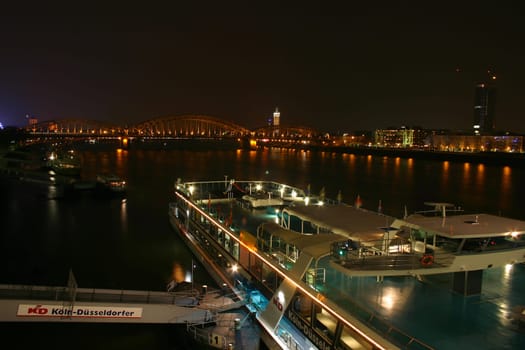 300DPI = 5120x3413 f8/ 30sec ISO100