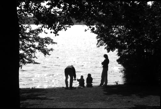 Walk along the Alster.
