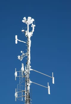 After a long period of snowfall,these ice figures had formed on the antenna. Nikon D70,Nikkor 18-70.